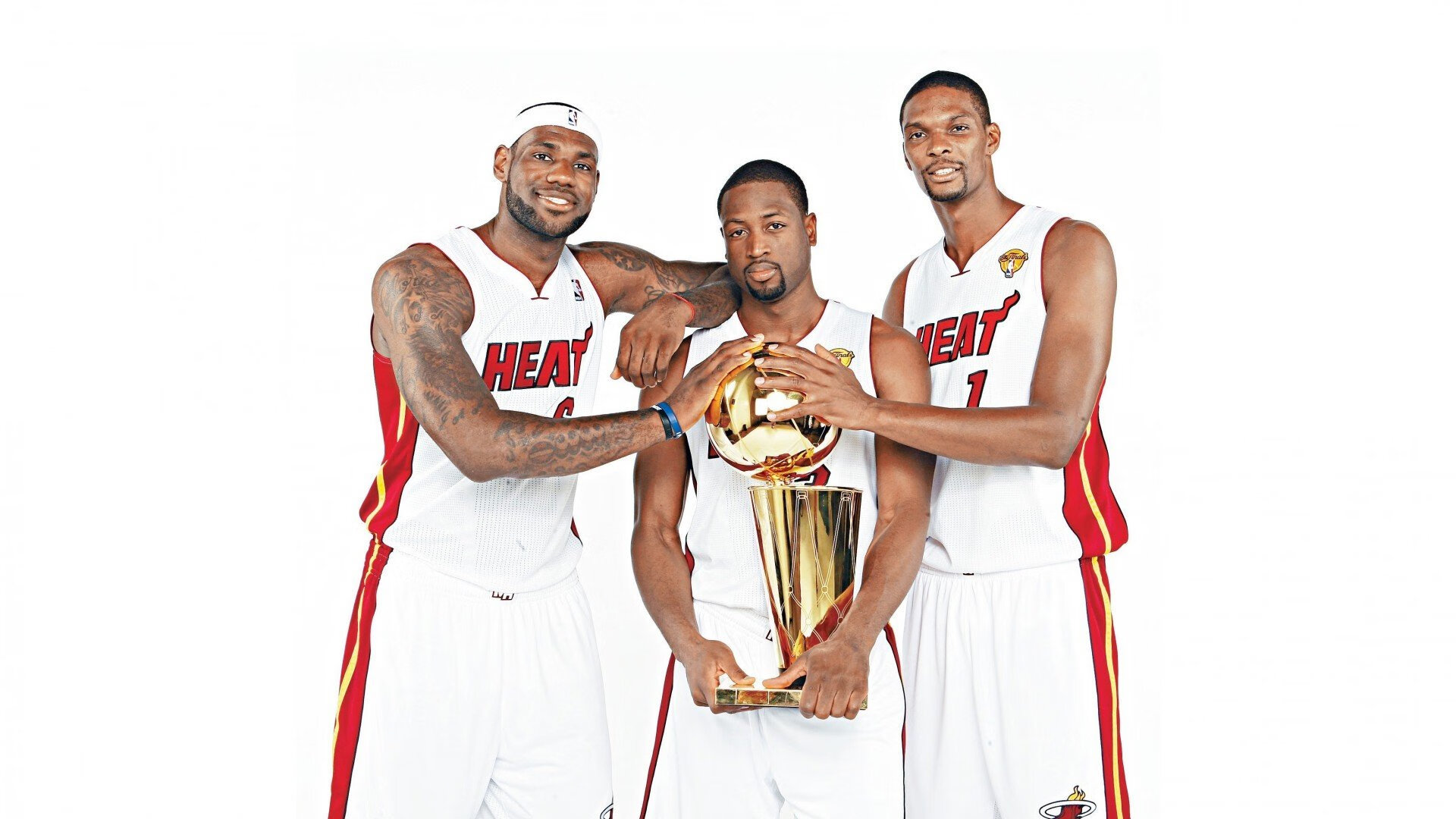 男子项目多项突破 全国纪录频被打破，男子项目金牌